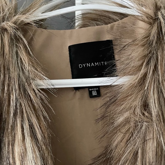 Dynamite sleeveless shirt. - Picture 2 of 2